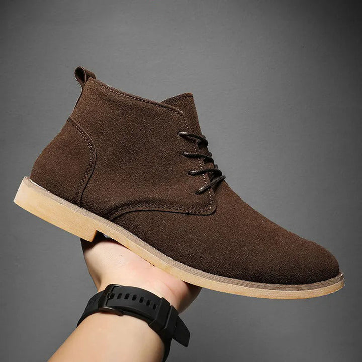 Alberto – Elegante Herren Stiefelette aus Wildleder für Alltag & Büro · Oliver Bradley