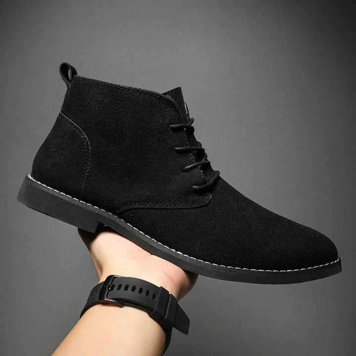 Alberto – Elegante Herren Stiefelette aus Wildleder für Alltag & Büro · Oliver Bradley