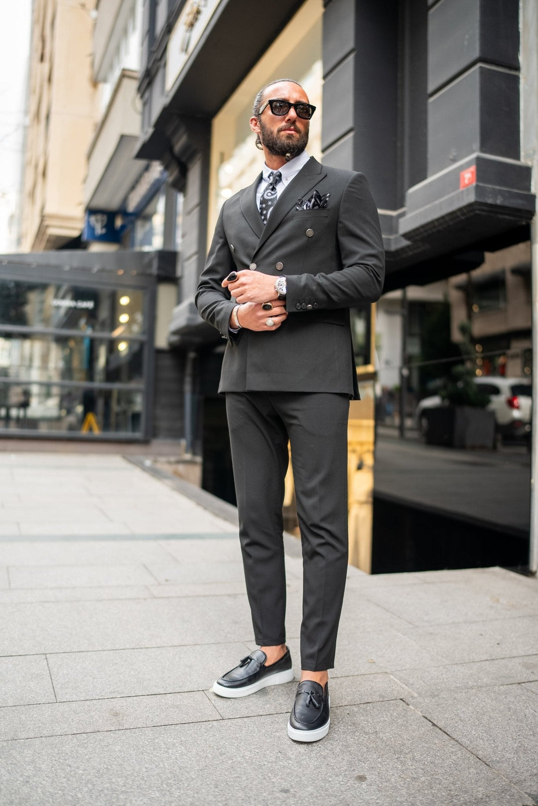Amar Double Breasted Black Suit · Oliver Bradley