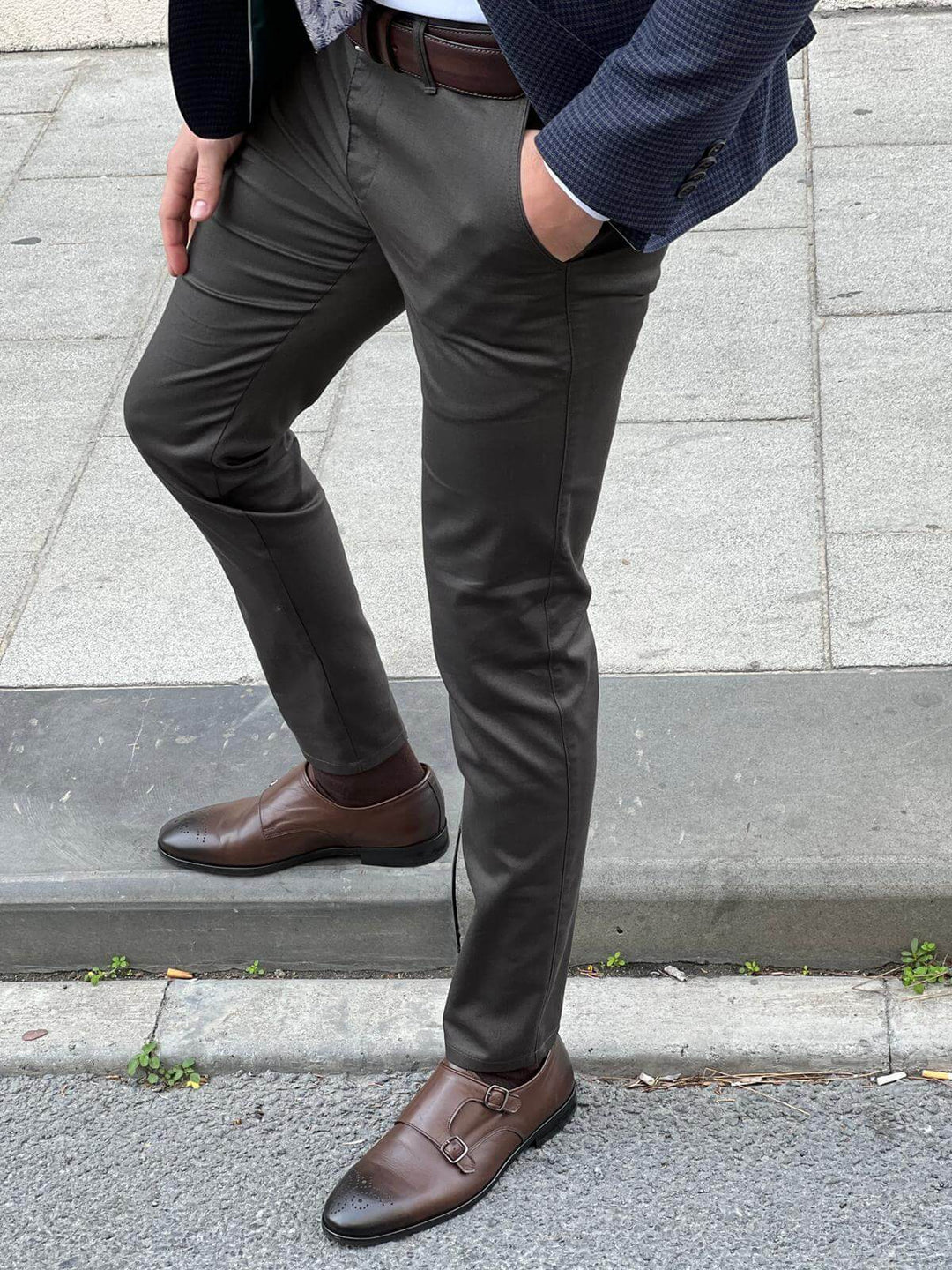 Andria Slim Fit Pants — Khaki · Oliver Bradley