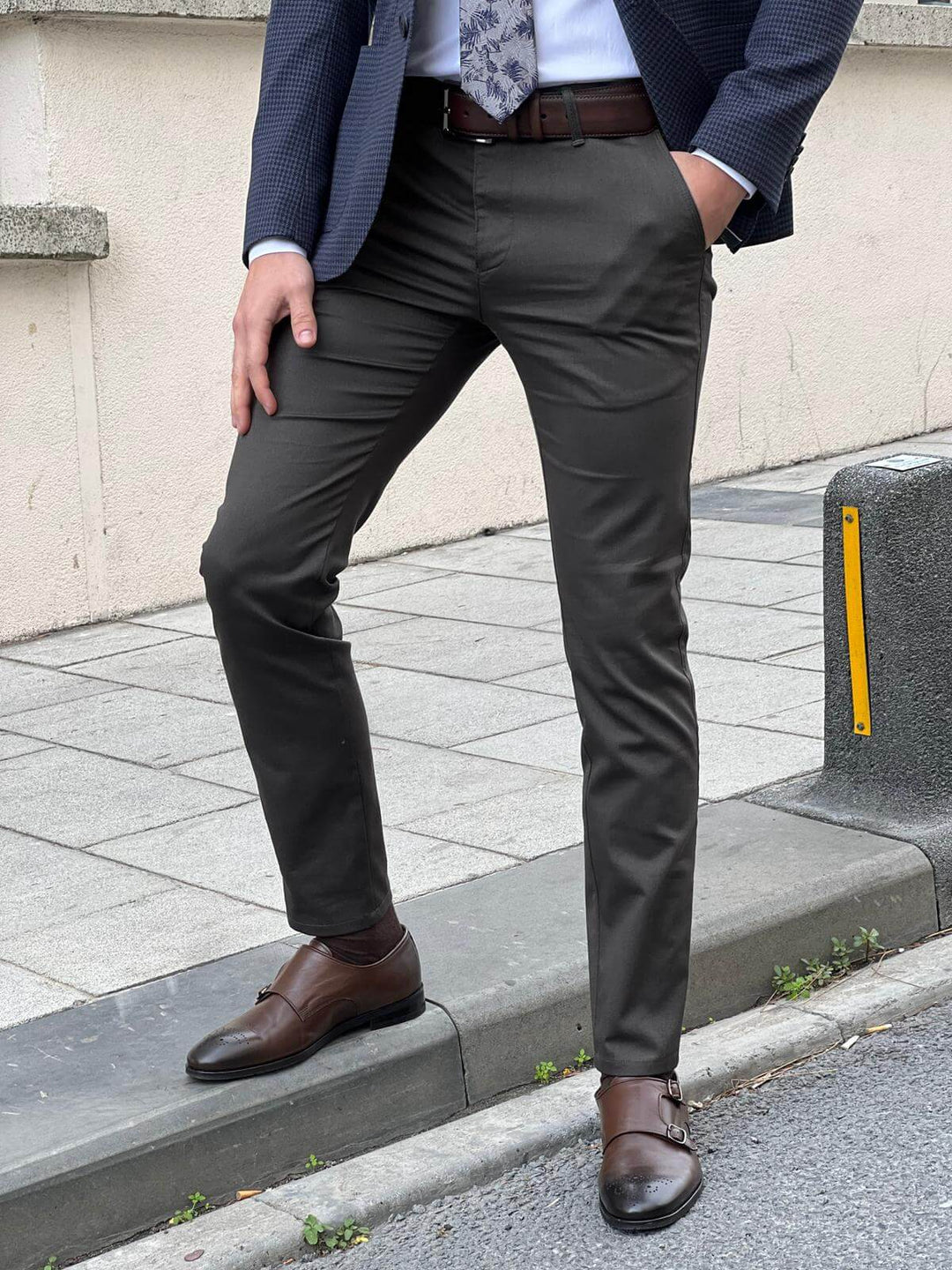 Andria Slim Fit Pants — Khaki · Oliver Bradley