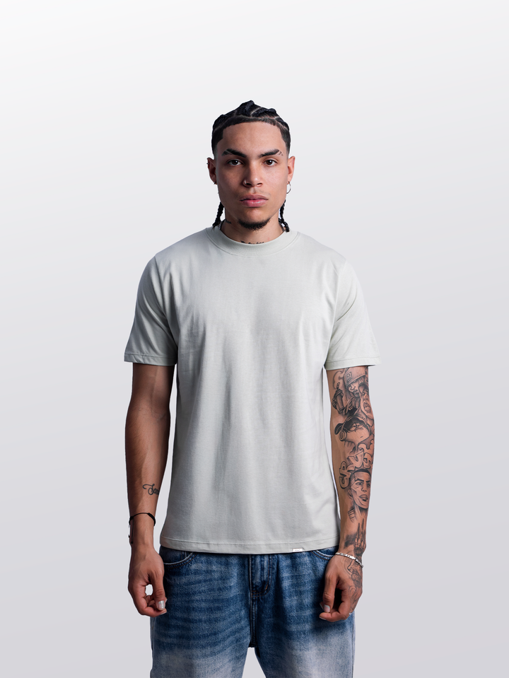 BASIC SLIM FIT · Oliver Bradley