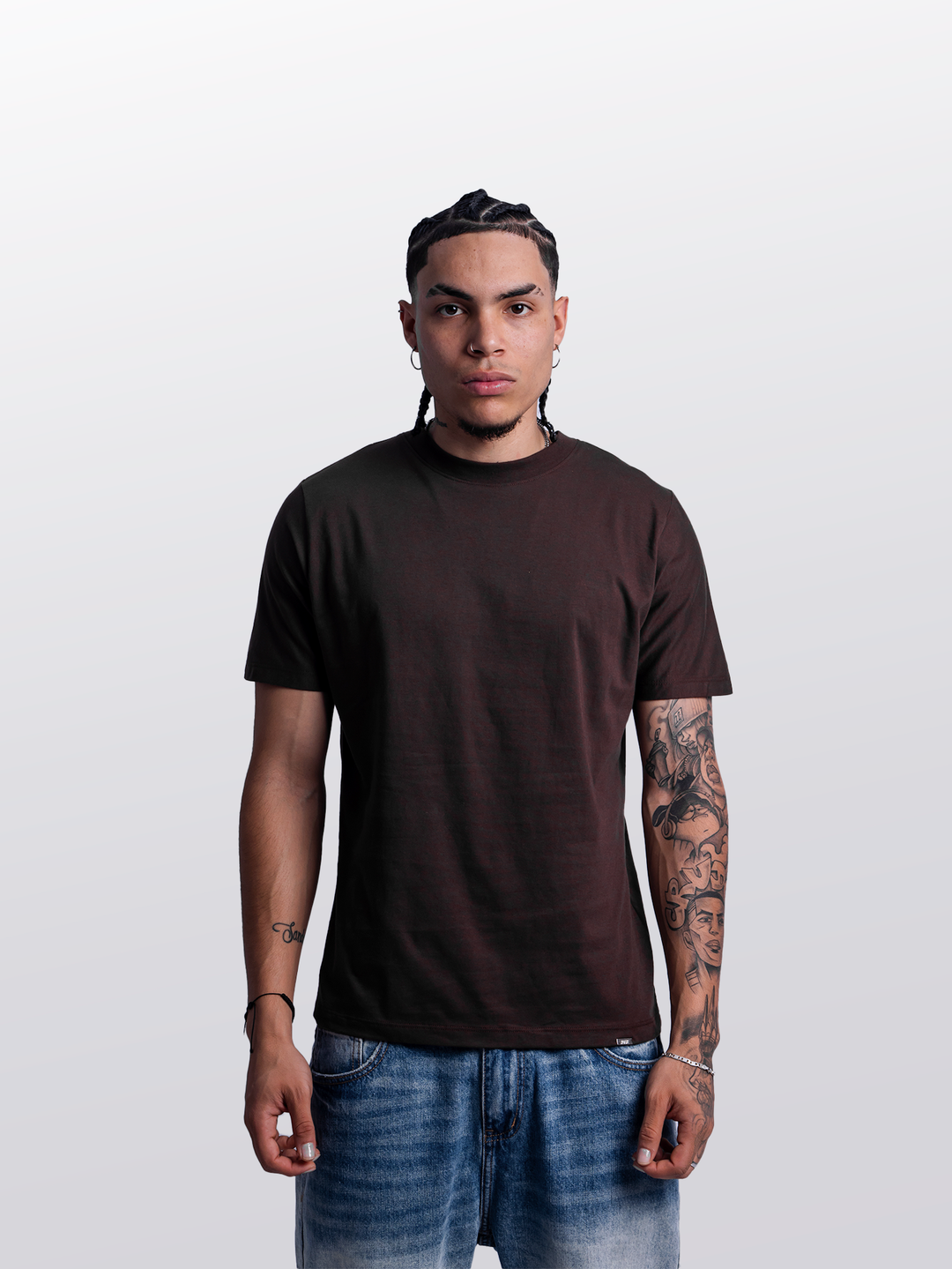 BASIC SLIM FIT · Oliver Bradley