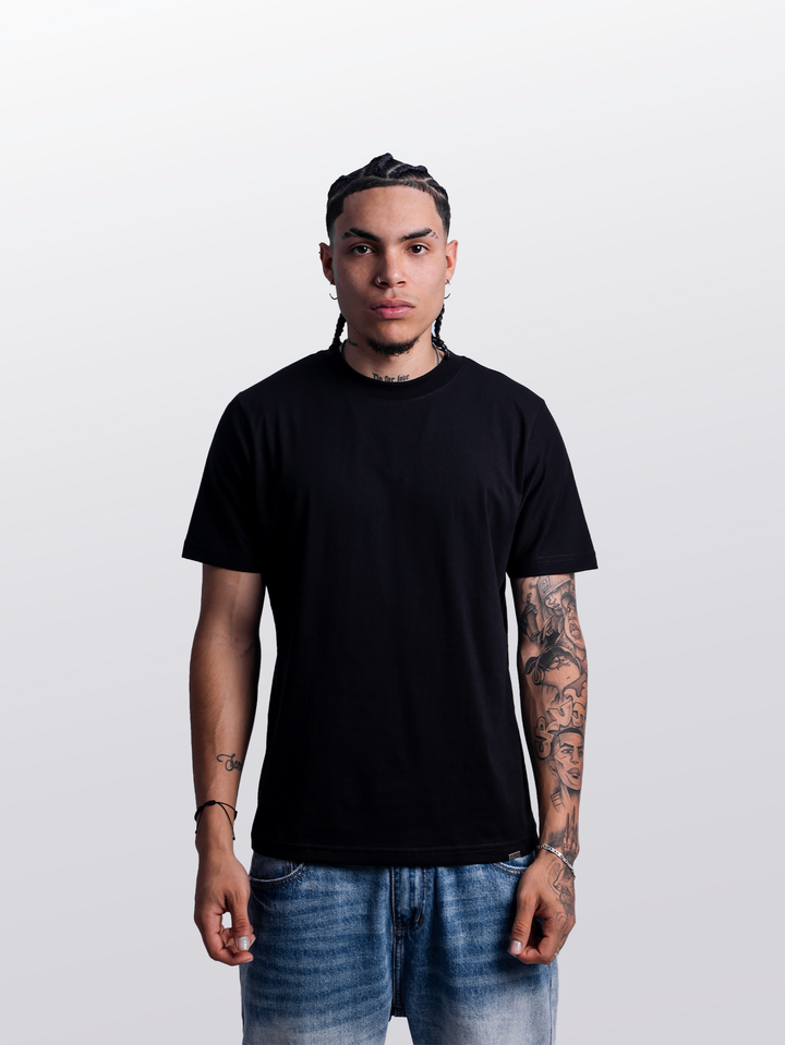 BASIC SLIM FIT · Oliver Bradley