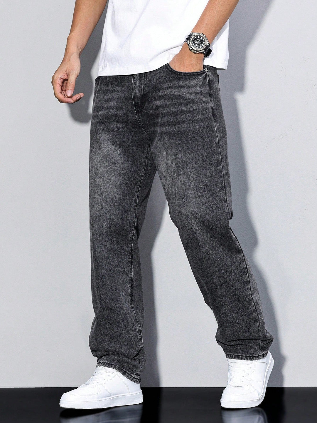 Casual Men’s Solid Color Jeans – Daan Everyday Denim · Oliver Bradley