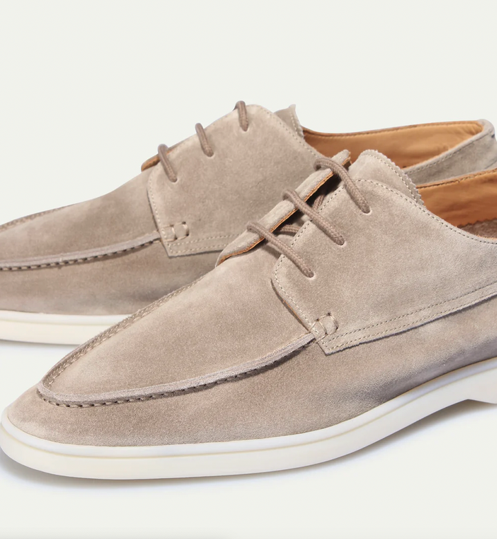 CLASSIC LOAFER SHOES FOR MEN · Oliver Bradley
