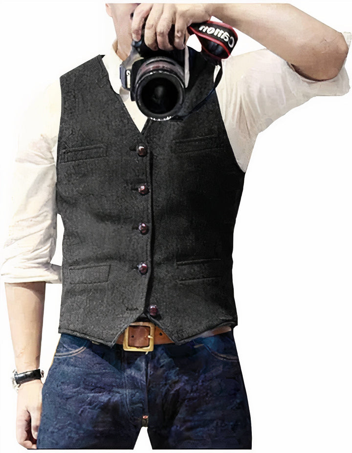 Daan | Stijlvol heren gilet met knopen · Oliver Bradley