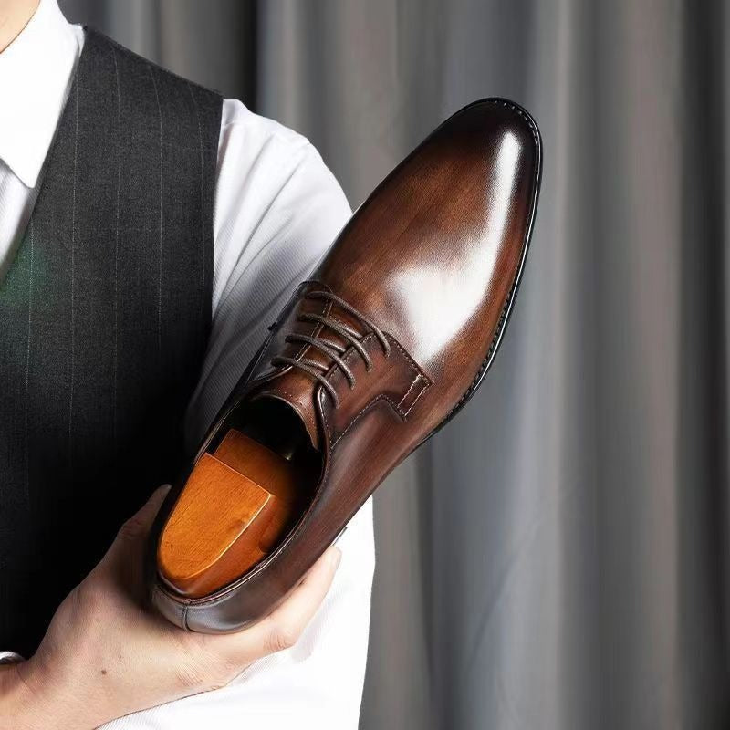 Elithro - Genuine Leather Shoes · Oliver Bradley