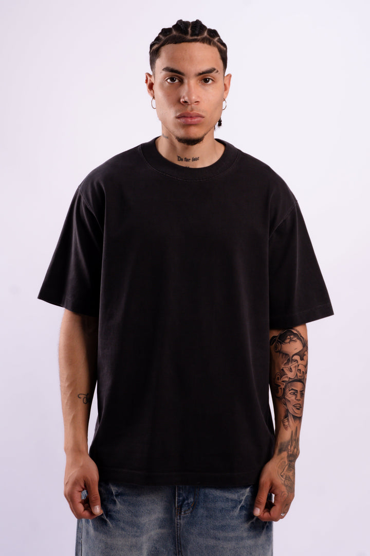 ESSENTIAL TEE ULTRA HEAVY · Oliver Bradley