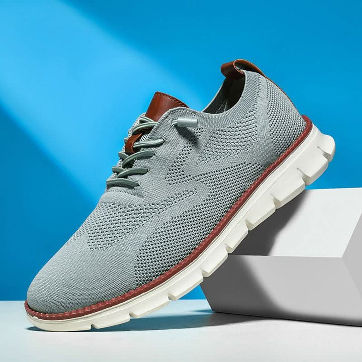 H.D Ventura Trainers · Oliver Bradley