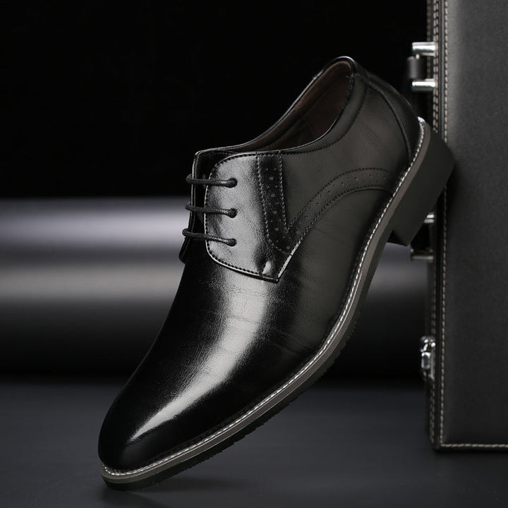 Jelle | Heren chique veterschoenen met brogue-details · Oliver Bradley