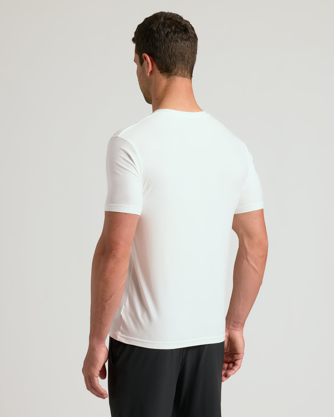 Marcus V-Neck T-Shirt · Oliver Bradley