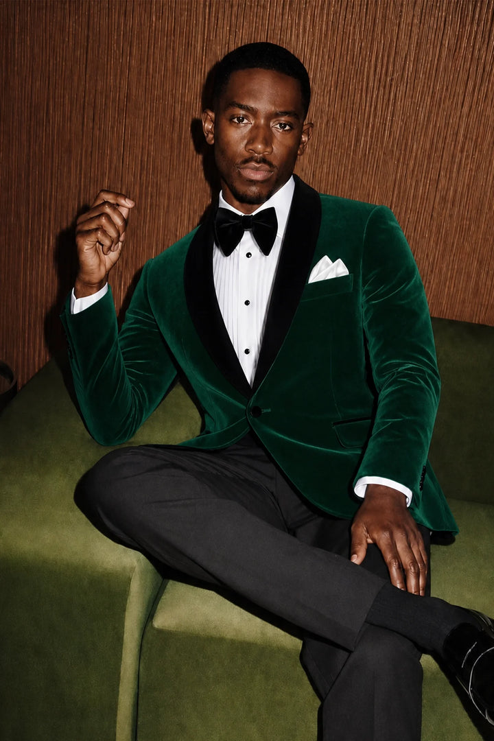 Men's Emerald Green Tuxedo Luxurious Velvet · Oliver Bradley