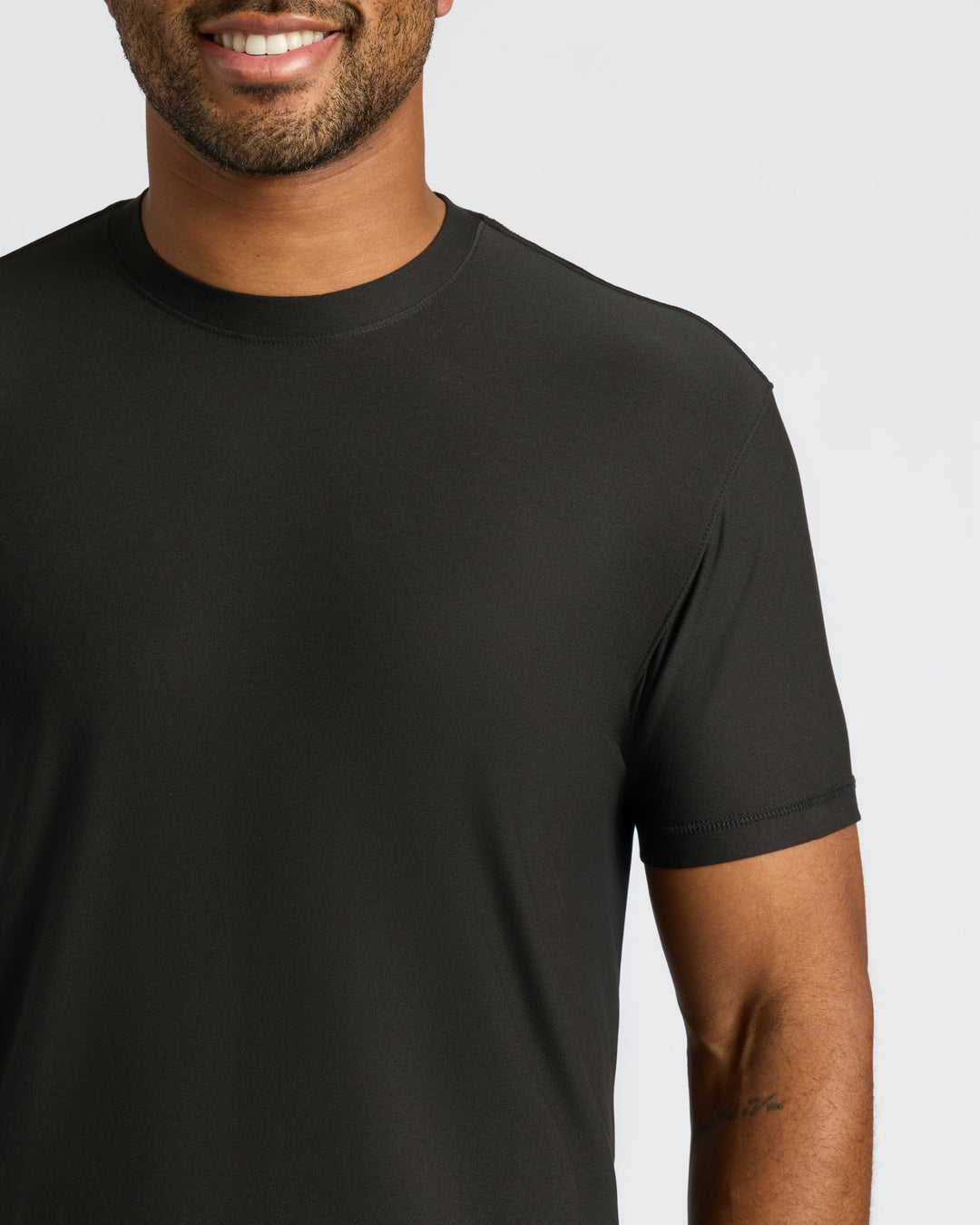 Nathan Pocket Crewneck T-Shirt · Oliver Bradley