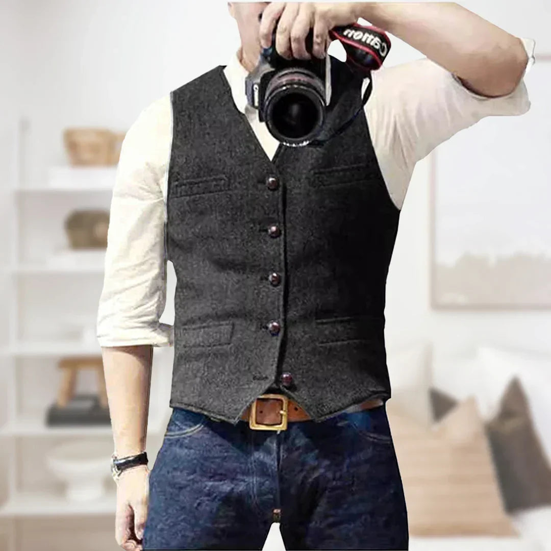Otis | Men’s Vintage Button Vest with Pockets · Oliver Bradley