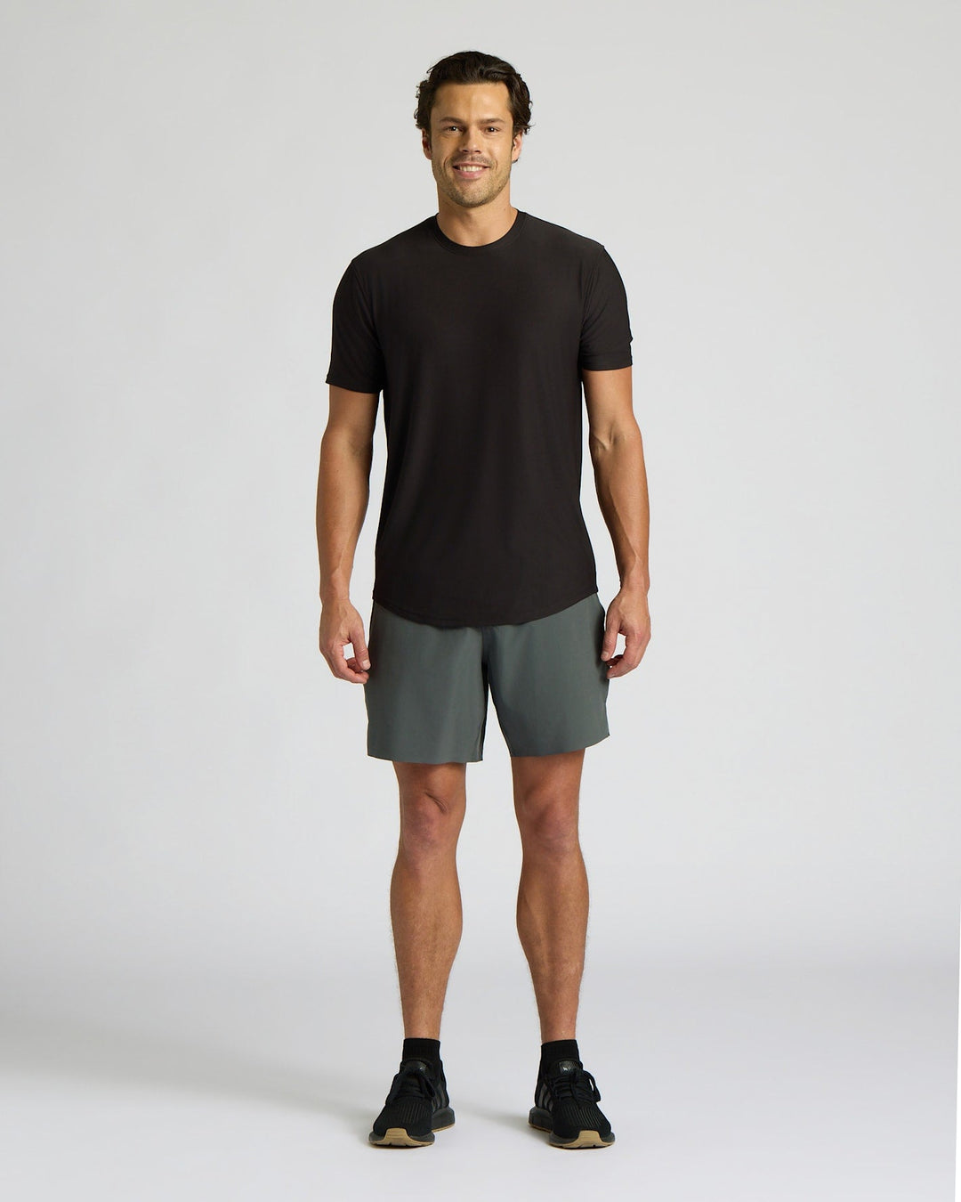Preston Crewneck T-Shirt · Oliver Bradley