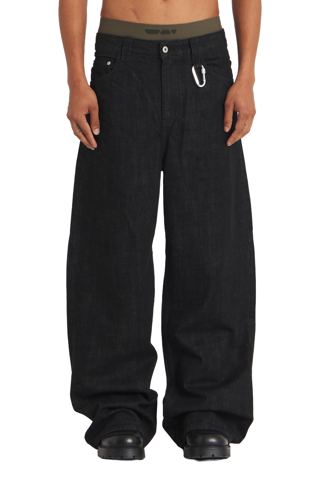 Raw Denim Jeans Black · Oliver Bradley