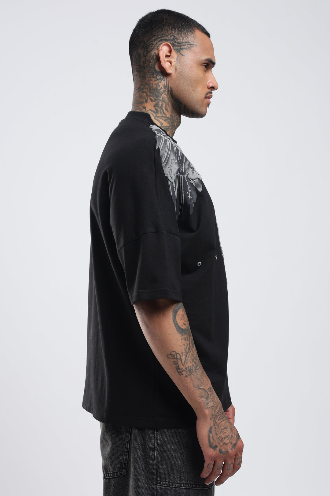 Streak Black Oversized T-shirt · Oliver Bradley