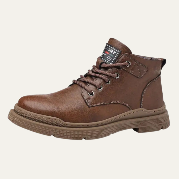 The Silverfield Men’s Classic Lace Up Leather Ankle Snow Boots · Oliver Bradley