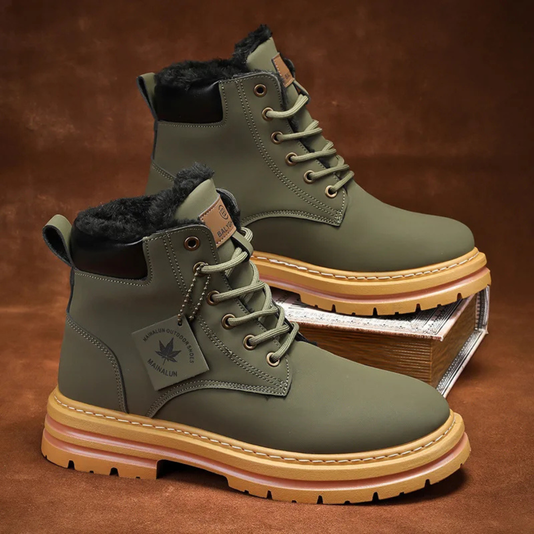 The Silverlake Men’s Cozy Fur Lined Insulated Snow Boots · Oliver Bradley