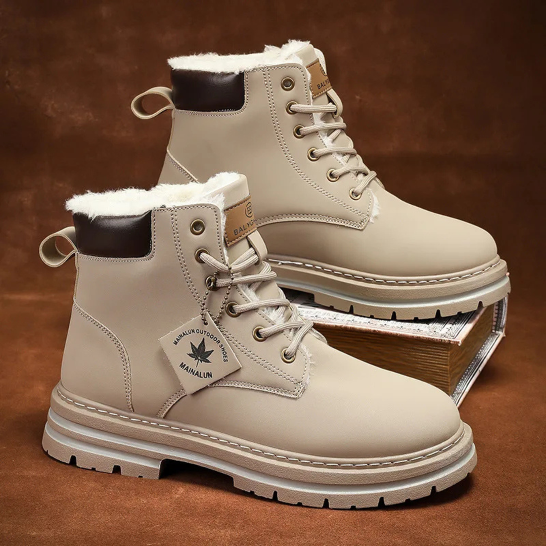 The Silverlake Men’s Cozy Fur Lined Insulated Snow Boots · Oliver Bradley
