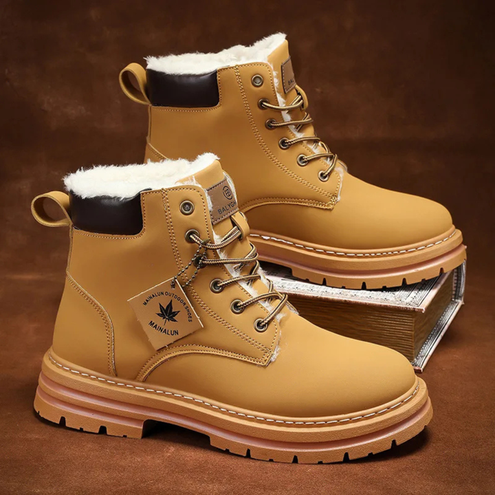 The Silverlake Men’s Cozy Fur Lined Insulated Snow Boots · Oliver Bradley