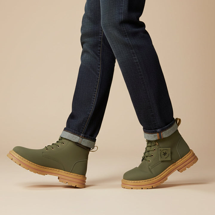 The Silverlake Men’s Cozy Fur Lined Insulated Snow Boots · Oliver Bradley
